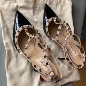 Black and nude Valentino Rock stud stiletto heels. Size 39 (US size 8.)